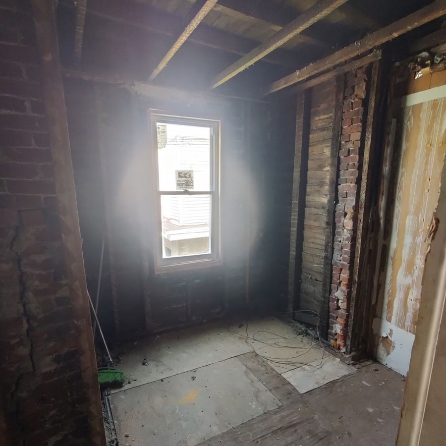 Beechwood second bedroom, before