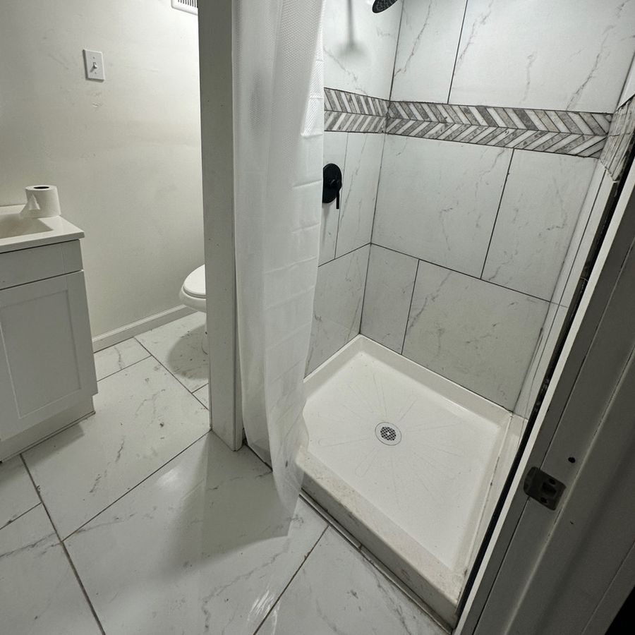 Chancellor bathroom, after