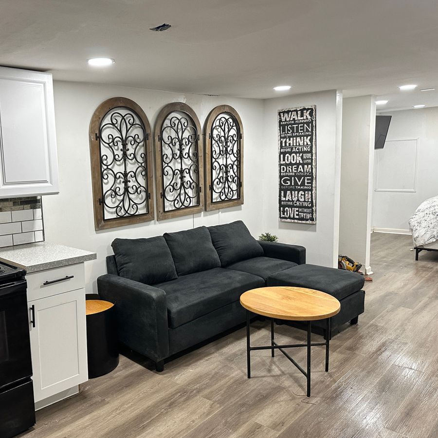 Chancellor living & kitchen, after