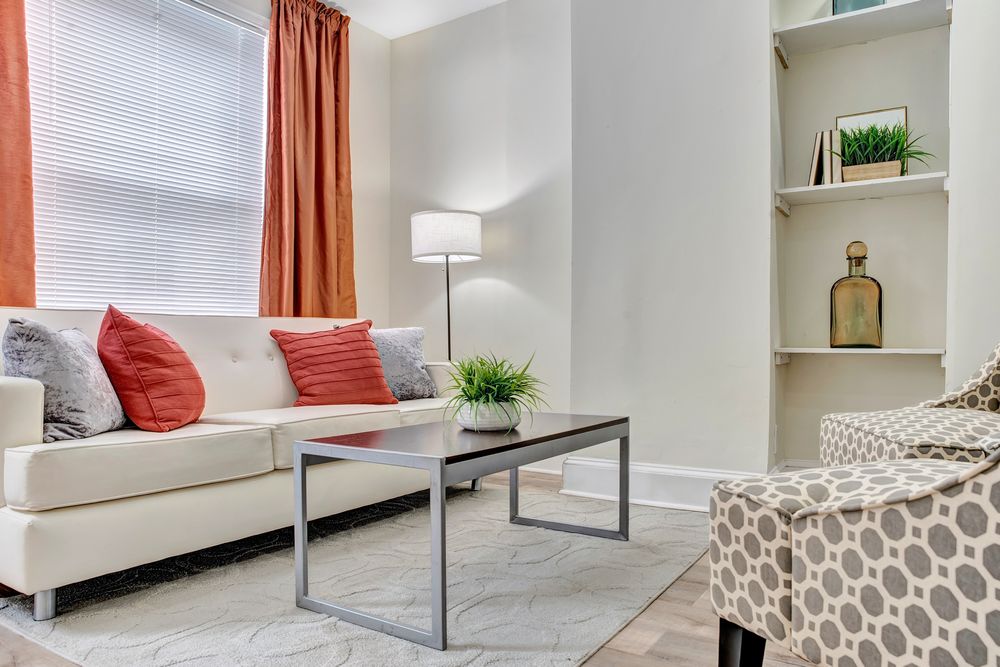 Dover: living room, finished
