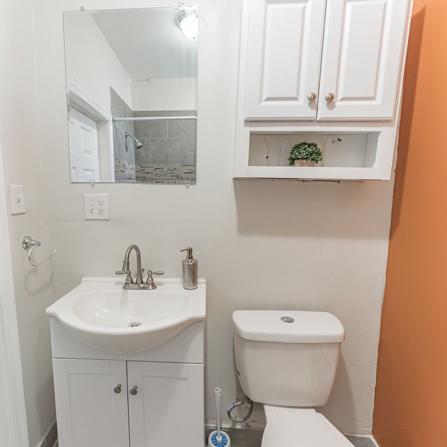 Union, Apt A bathroom, after